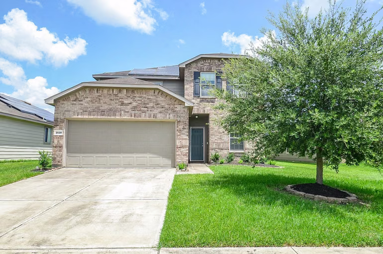 Photo 3 of 2539 Bedrock Lane, Missouri City, TX