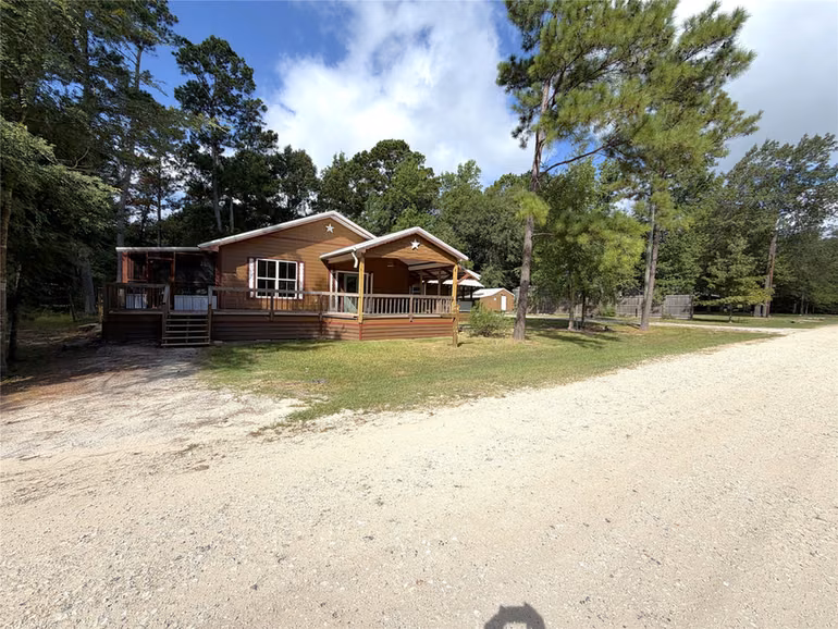 Photo 2 of 294 Canadian Drive, Trinity, TX