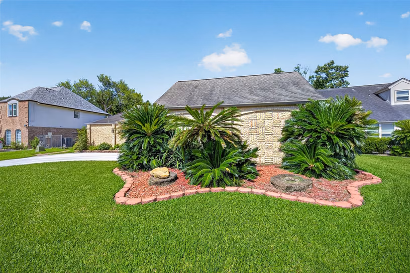 Photo 5 of 3710 Point Clear Drive, Missouri City, TX