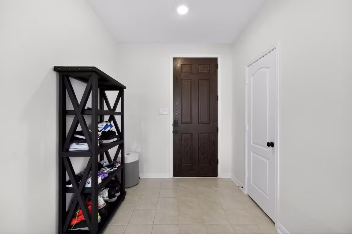 Photo 4 of 2837 Shimmer Edge Drive, Katy, TX
