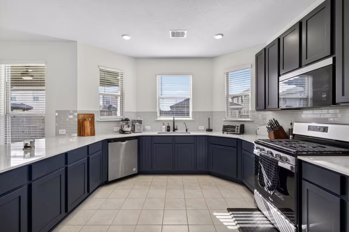 Photo 7 of 2837 Shimmer Edge Drive, Katy, TX
