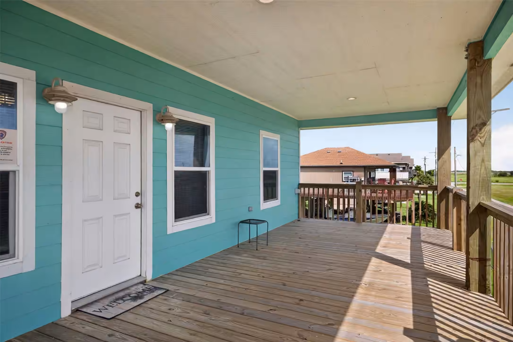 Photo 4 of 971 Meynig Drive, Crystal Beach, TX