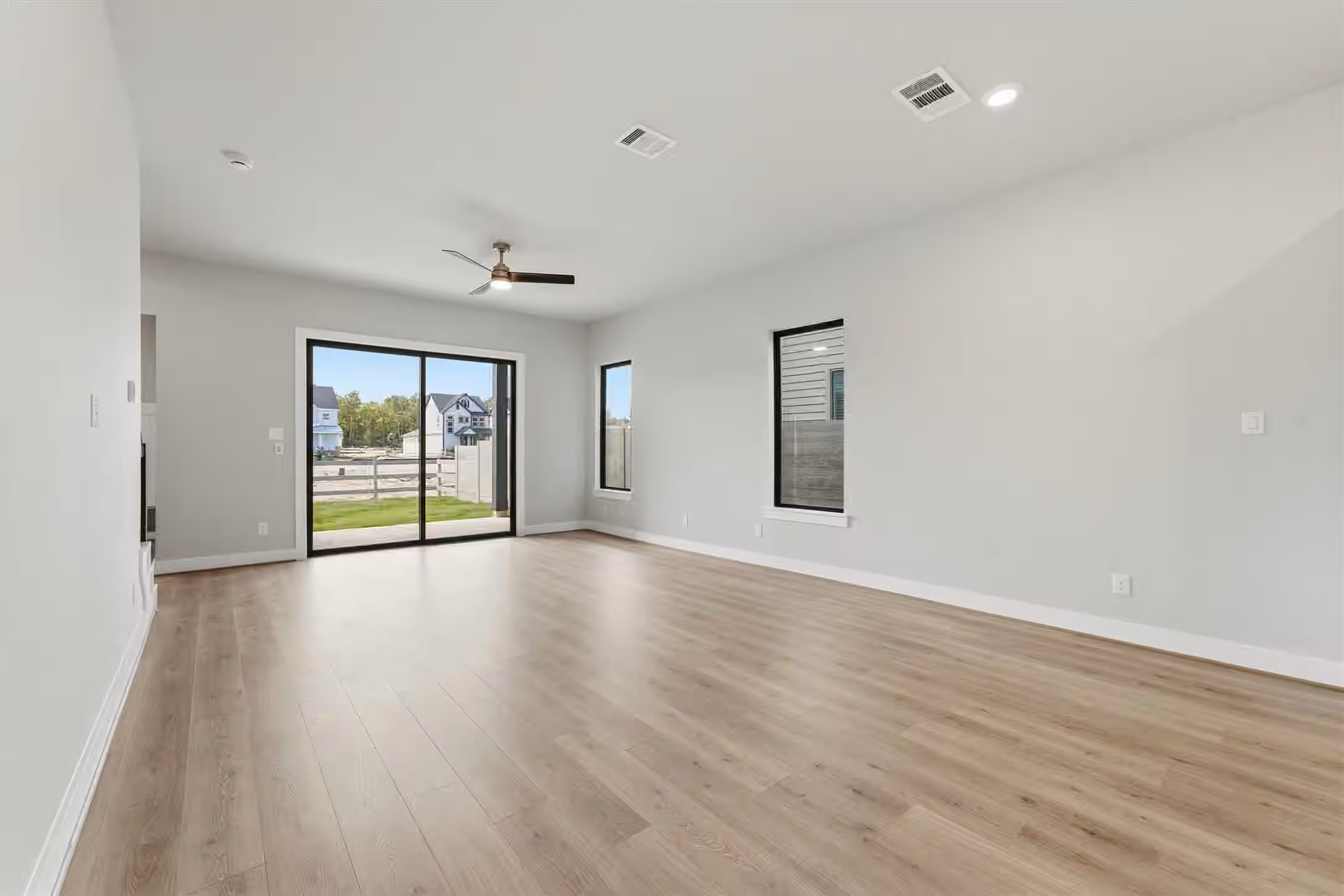 Photo 5 of 11276 Dance Hall Drive, Montgomery, TX