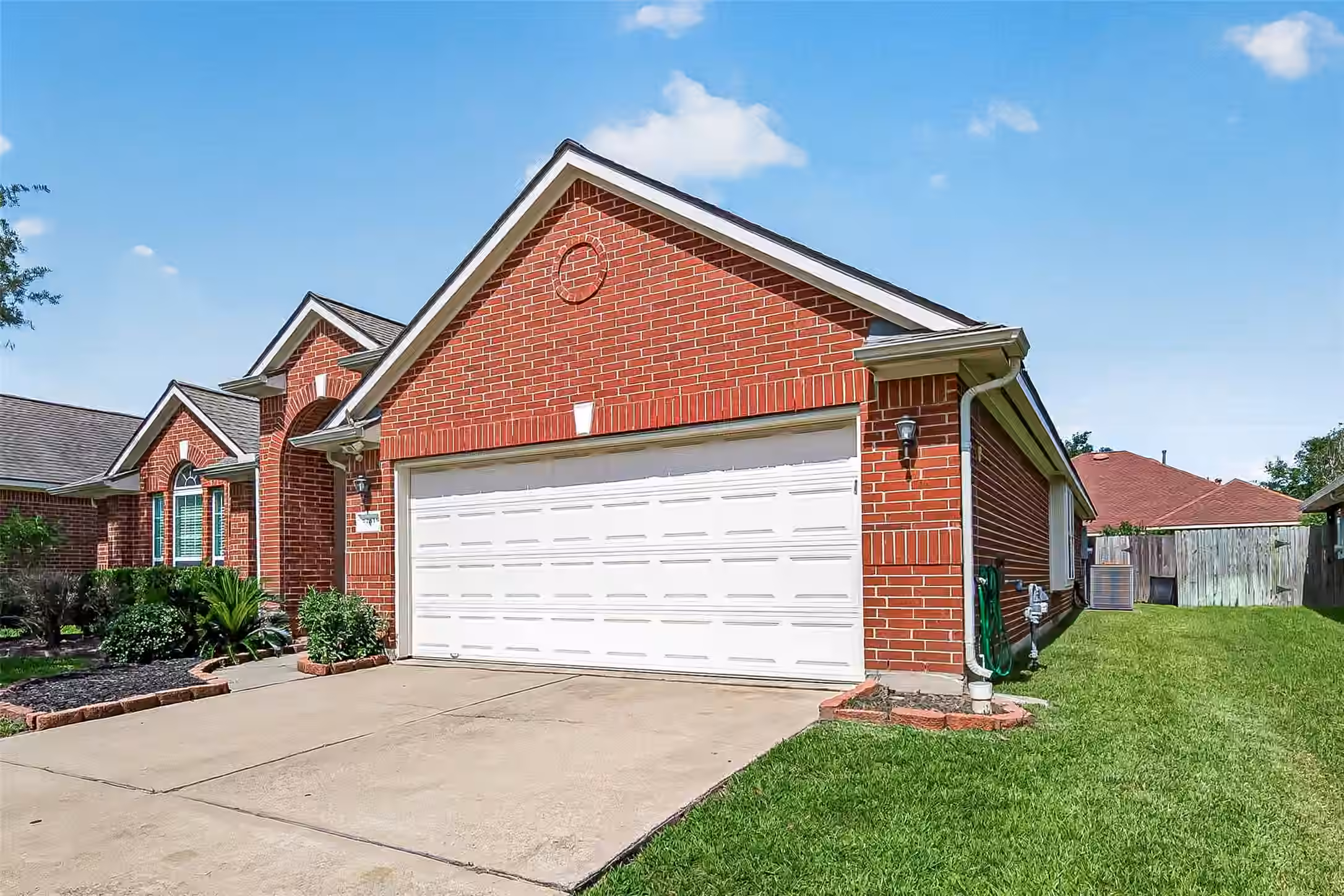 Photo 4 of 12619 Taylorwood Lane, Houston, TX