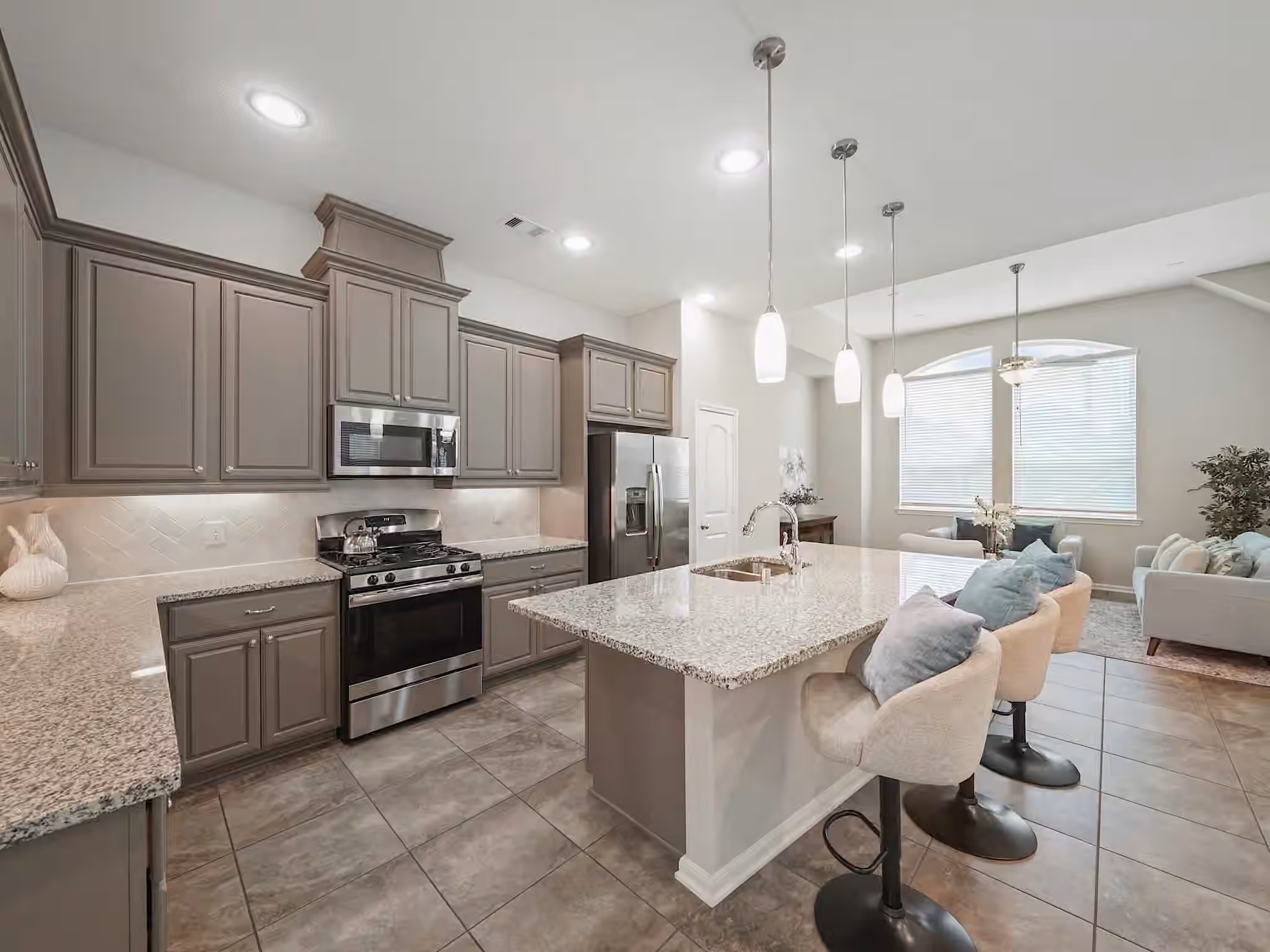 Photo 4 of 18438 Jasmine Garden Place, Humble, TX
