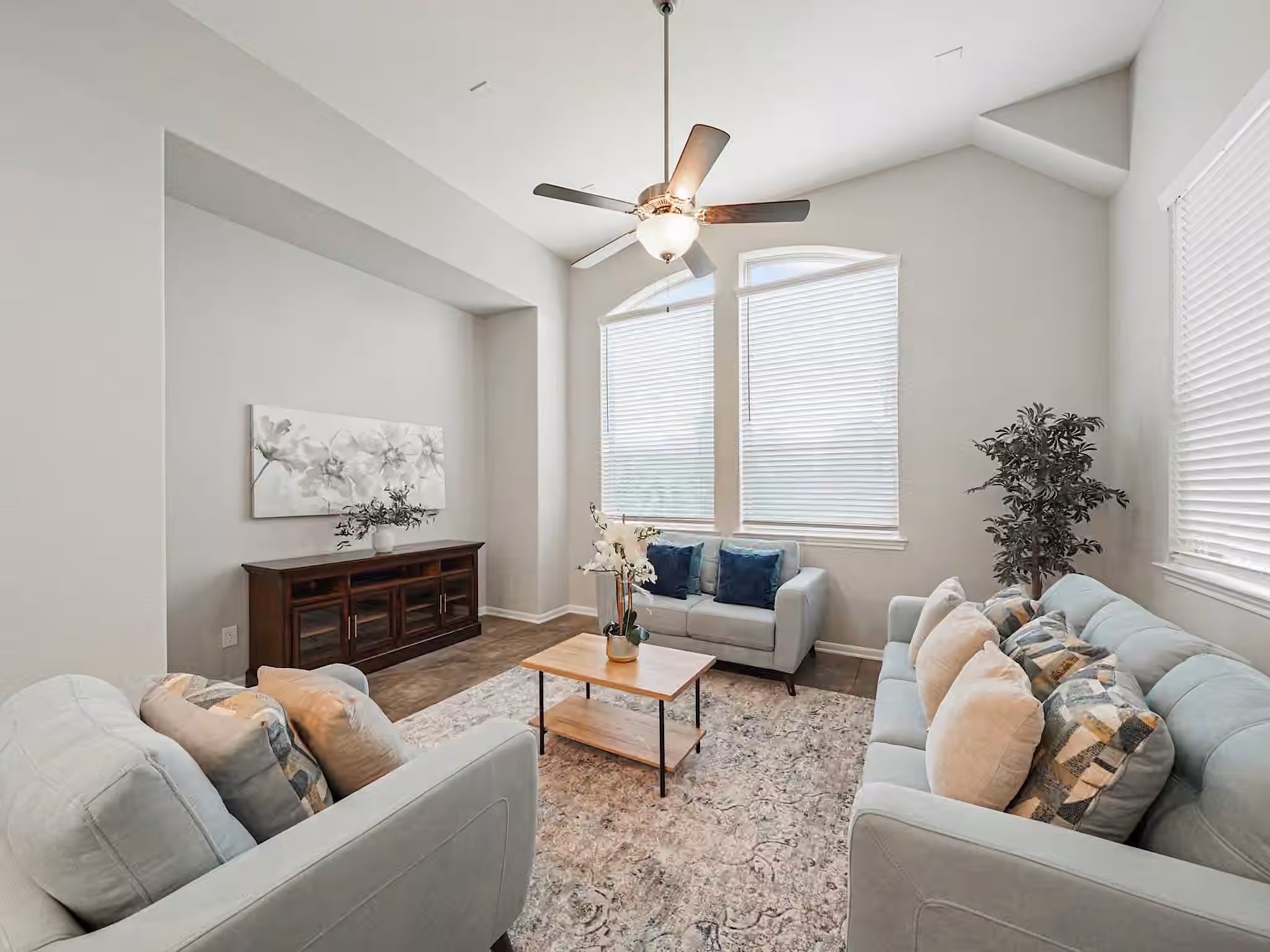 Photo 5 of 18438 Jasmine Garden Place, Humble, TX