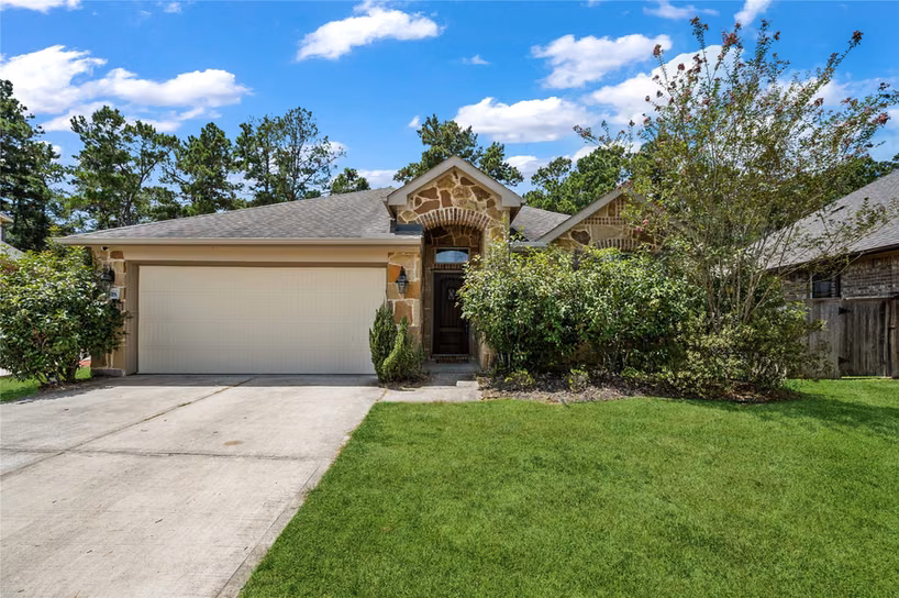 Photo of 2818 Ridgecliff Court, Conroe, TX 77301