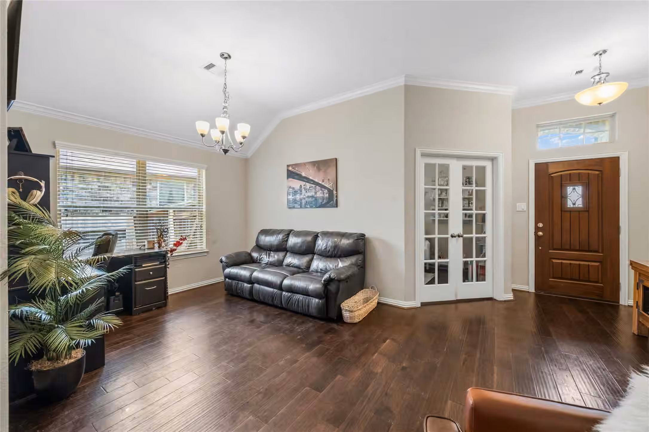 Photo 4 of 2818 Ridgecliff Court, Conroe, TX