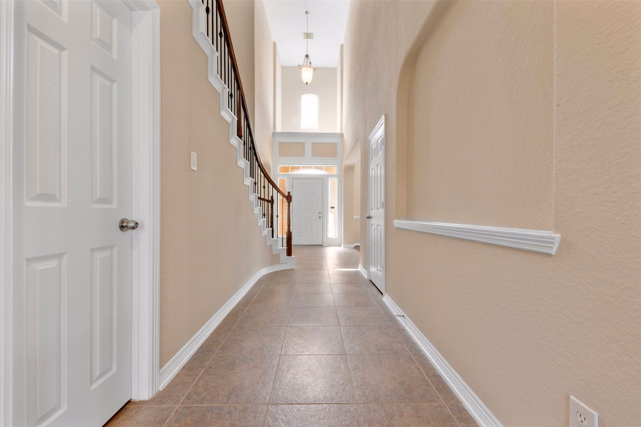 Photo 2 of 9227 Hummingbird Lane, Missouri City, TX