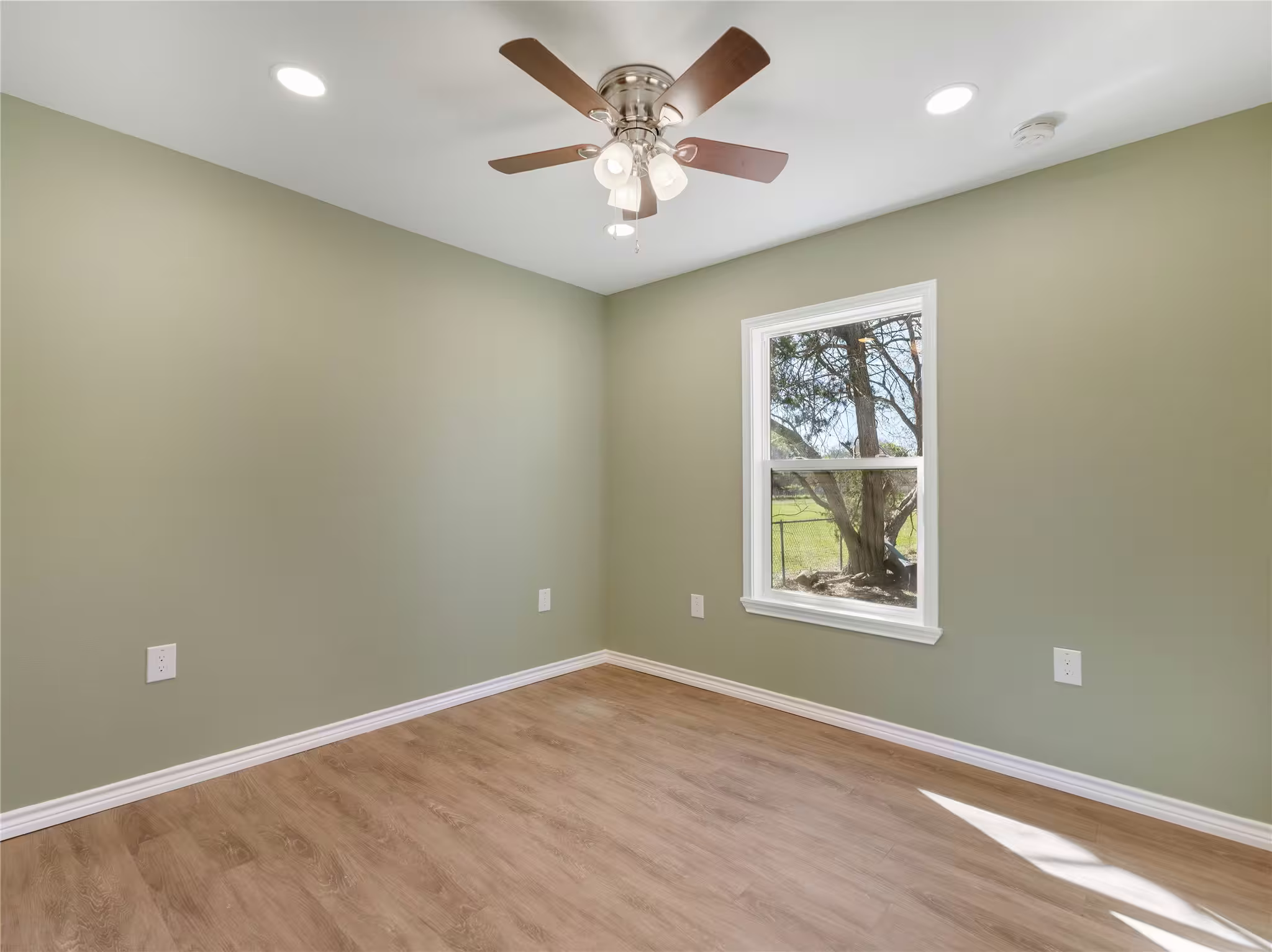 Photo 6 of 2110 Horn Road, Bay City, TX