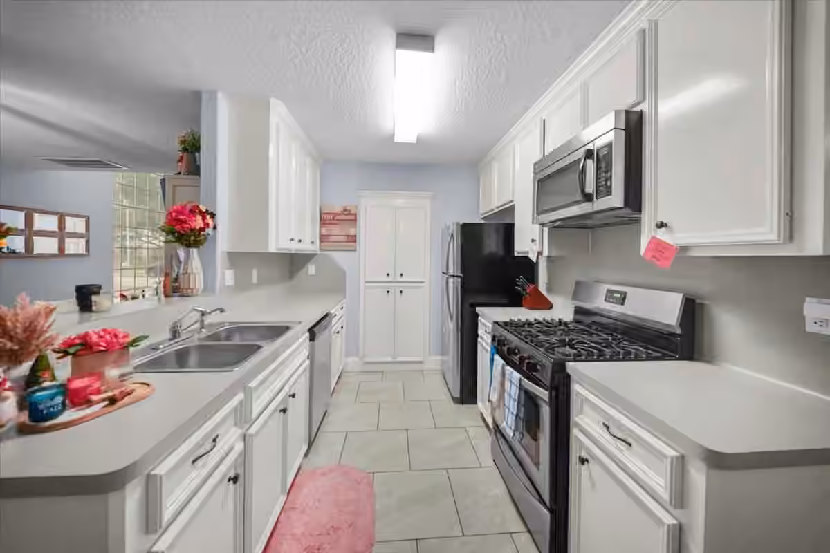 Photo 6 of 1414 Cypress Cove Street, La Porte, TX