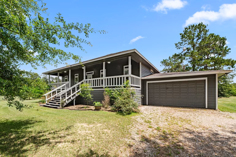Photo 7 of 4324 Holstein Drive, Cleveland, TX