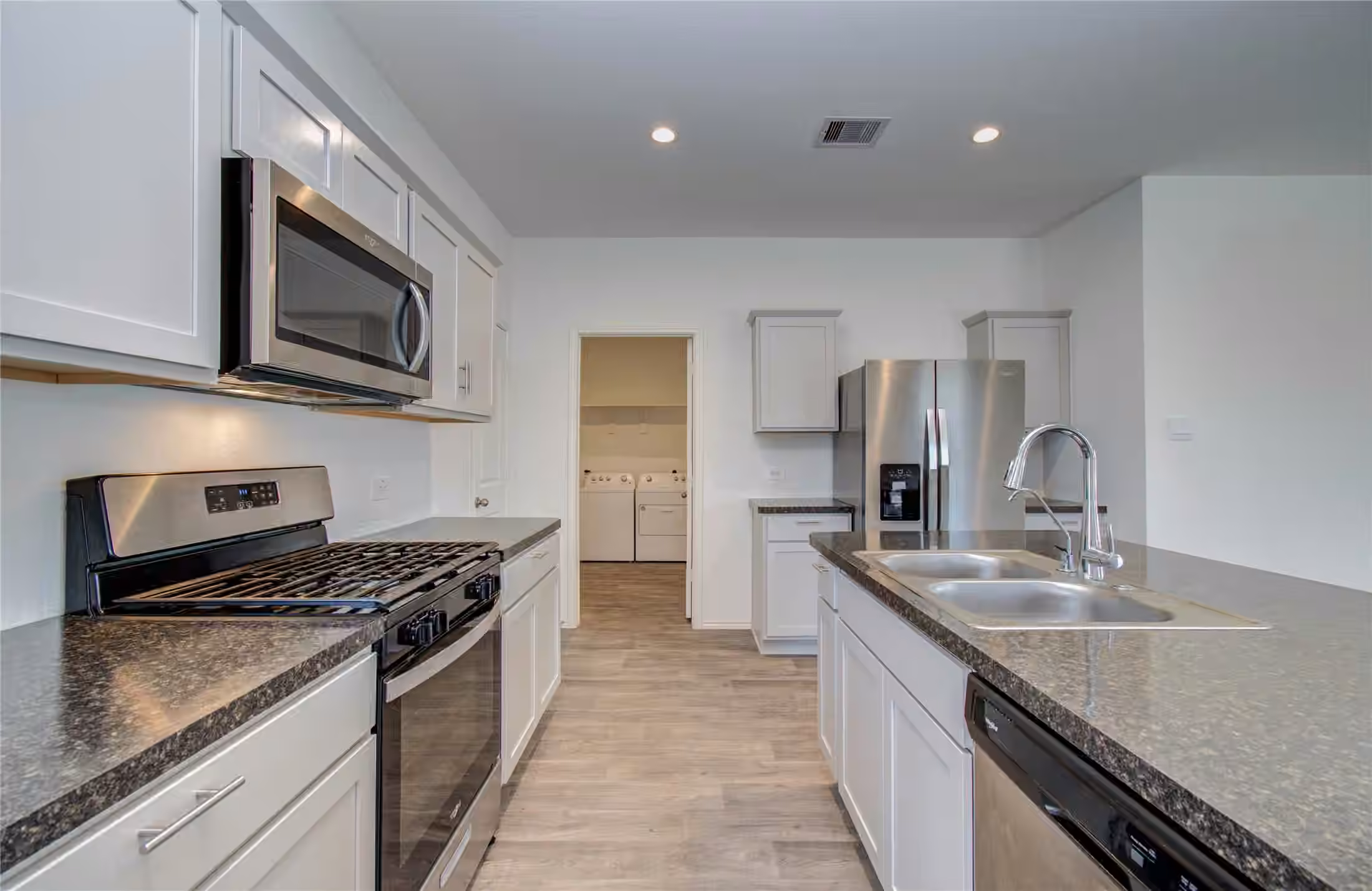 Photo 6 of 5402 Creekstone Rise Lane, Spring, TX