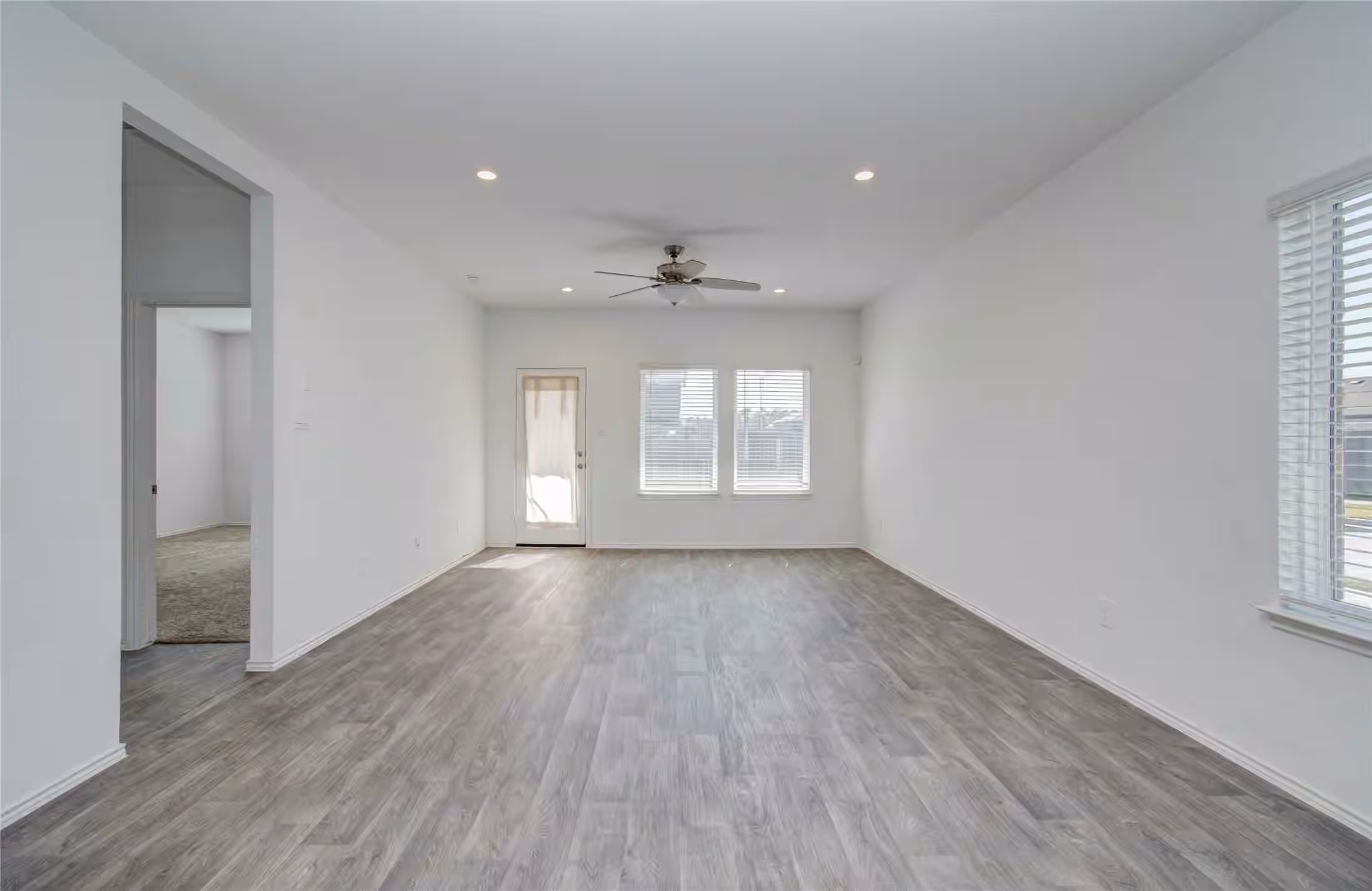 Photo 7 of 5402 Creekstone Rise Lane, Spring, TX