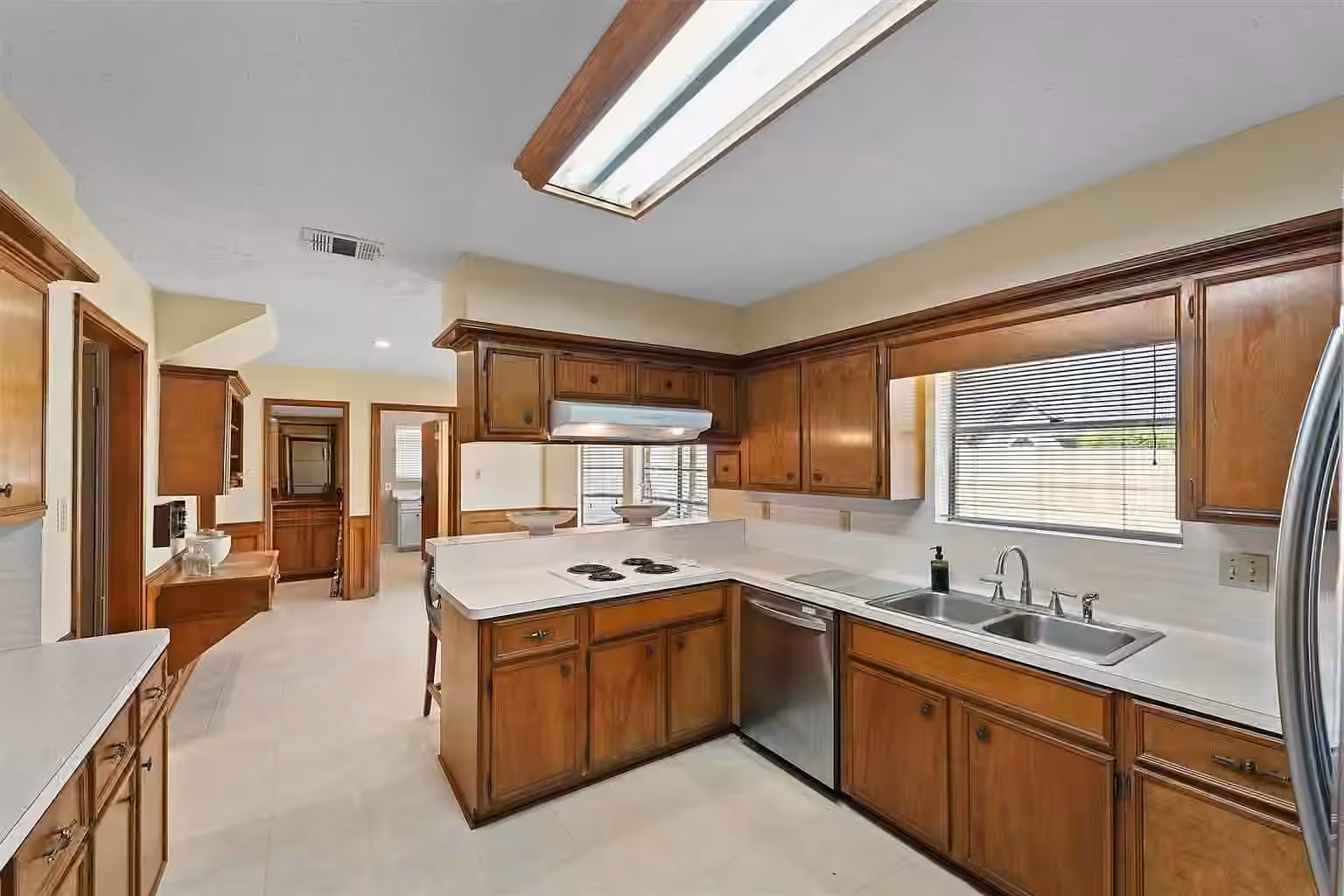 Photo 7 of 19907 Sweetgum Forest Drive, Humble, TX