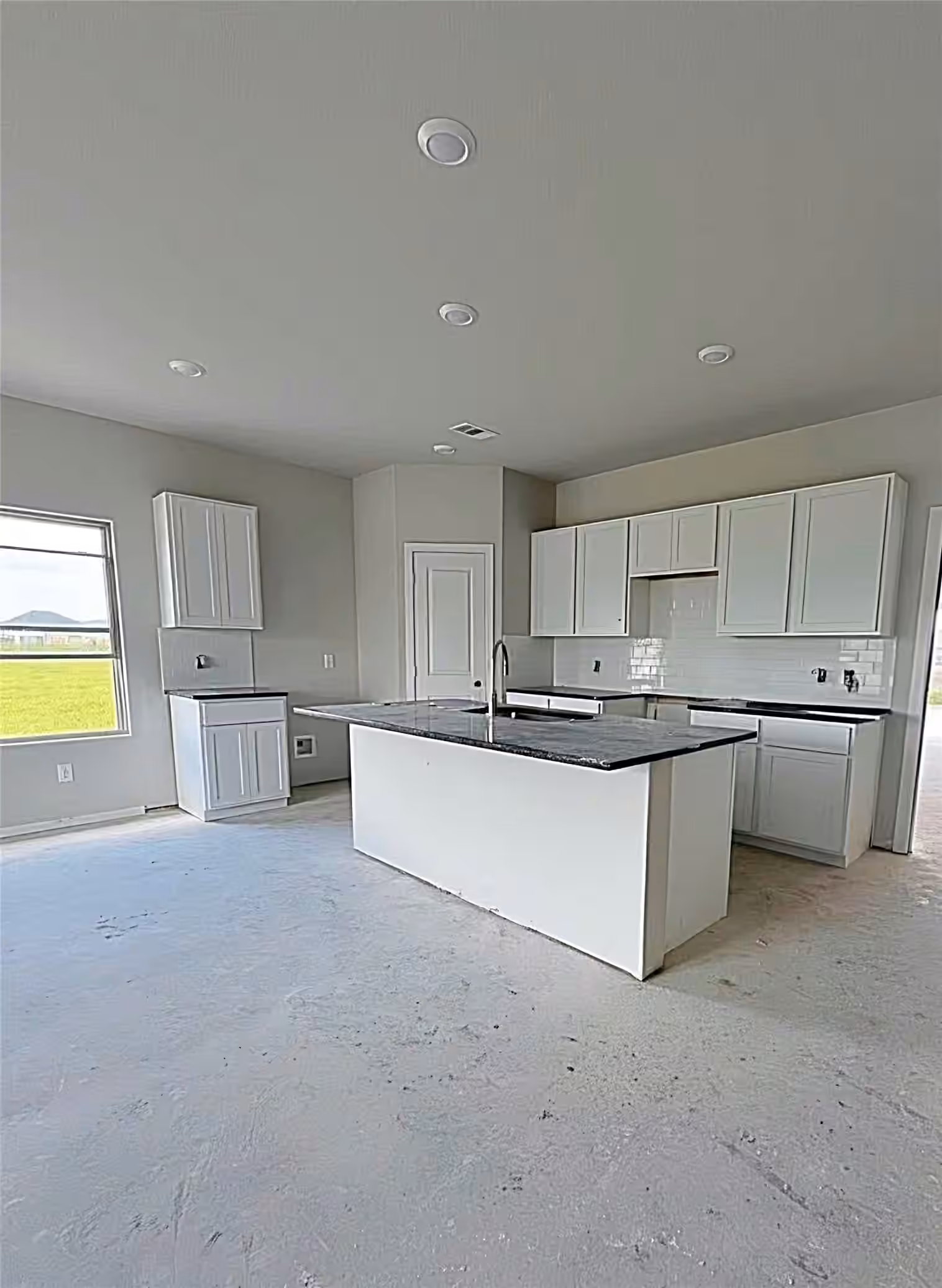 Photo 2 of 12101 Cannon Cove Lane, Texas City, TX