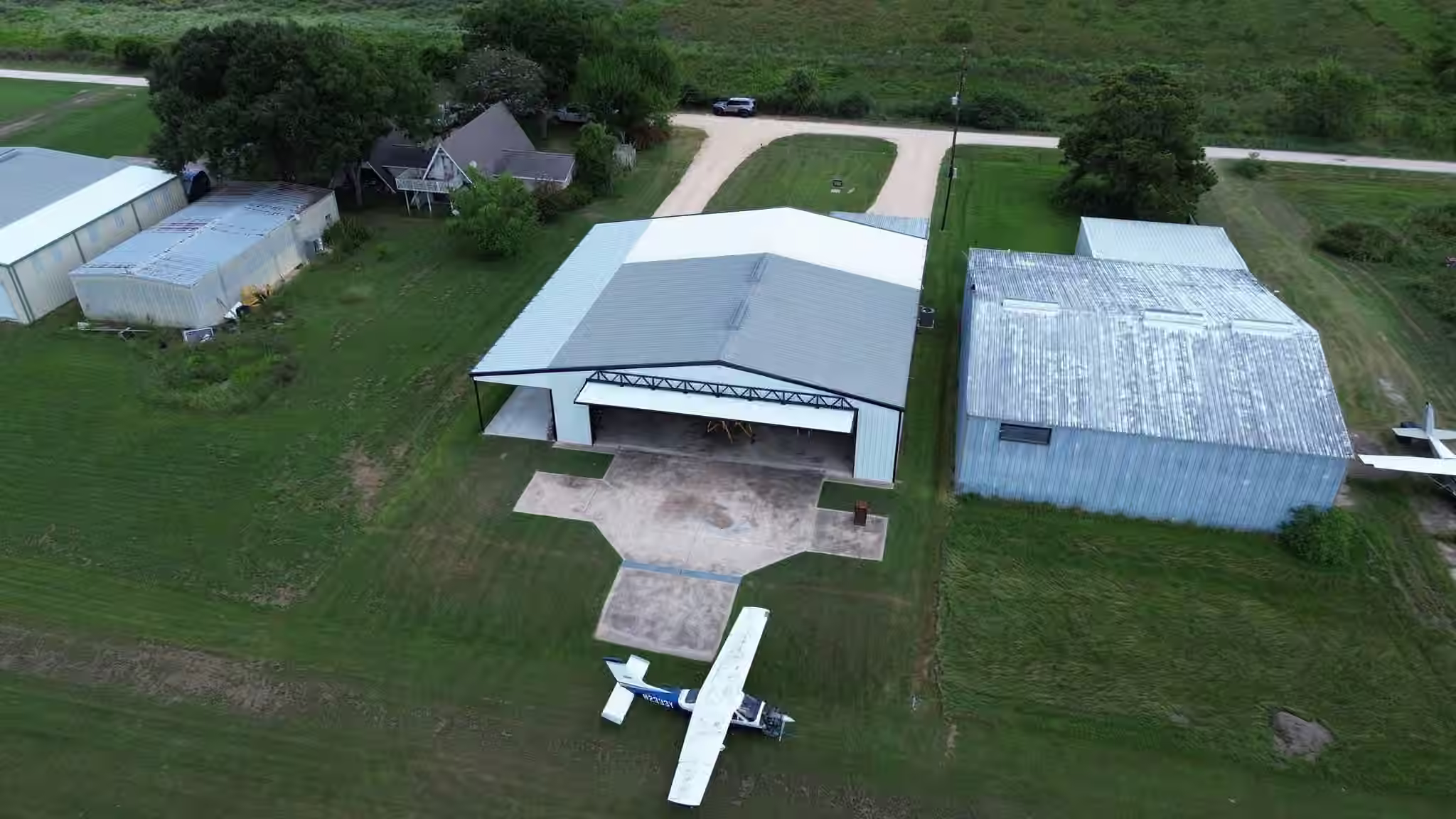Photo 5 of 4611 Sport Flyers Lane, Brookshire, TX