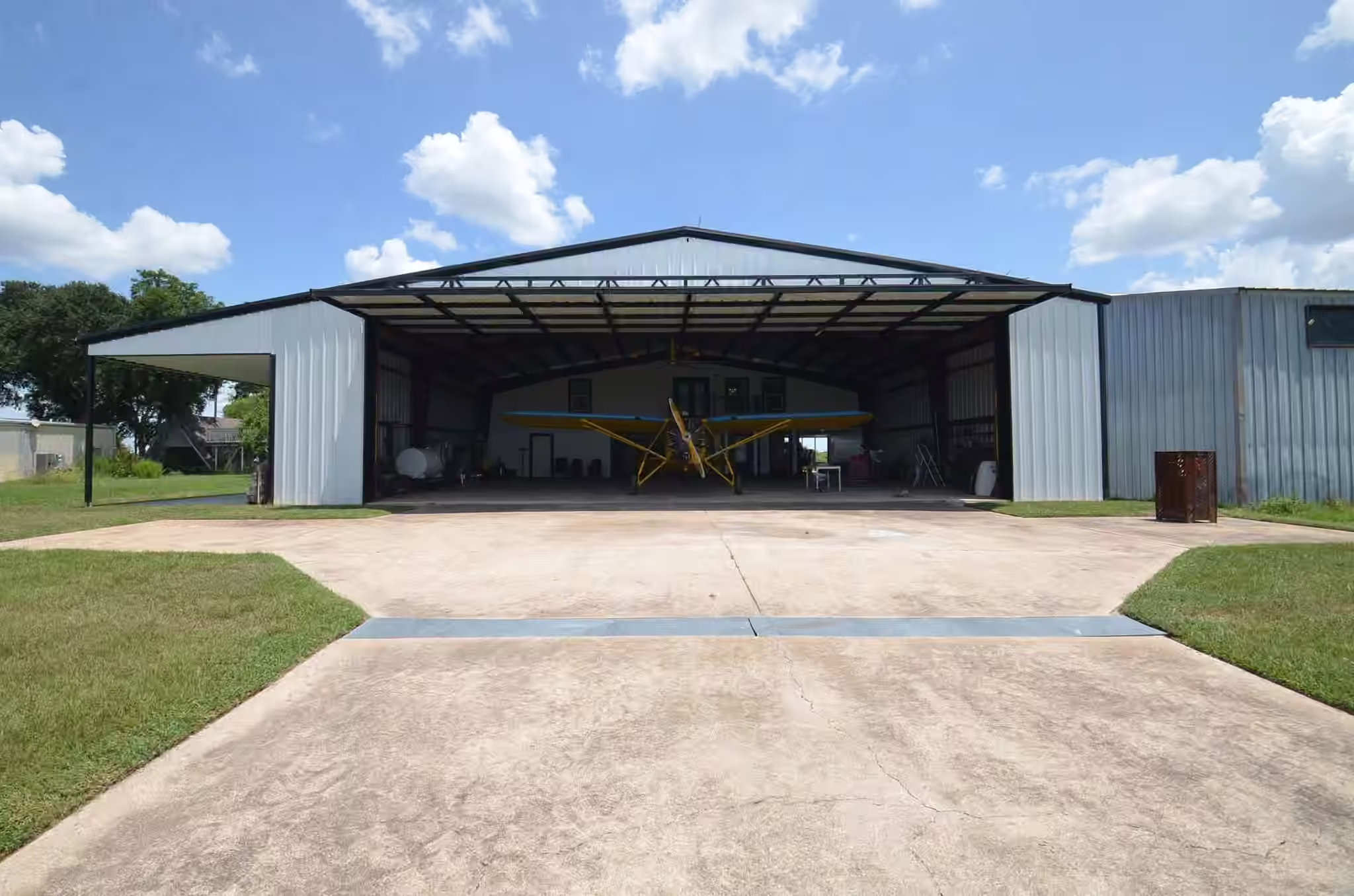Photo 6 of 4611 Sport Flyers Lane, Brookshire, TX