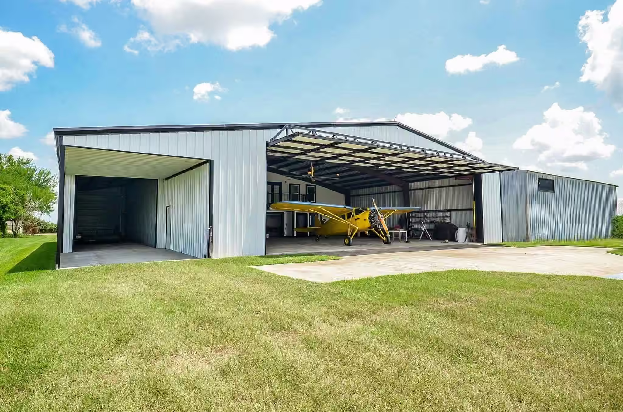 Photo 7 of 4611 Sport Flyers Lane, Brookshire, TX