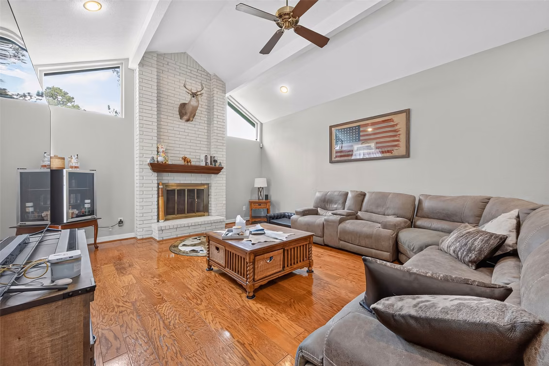 Photo 6 of 2207 Laurel Hill Drive, Kingwood, TX