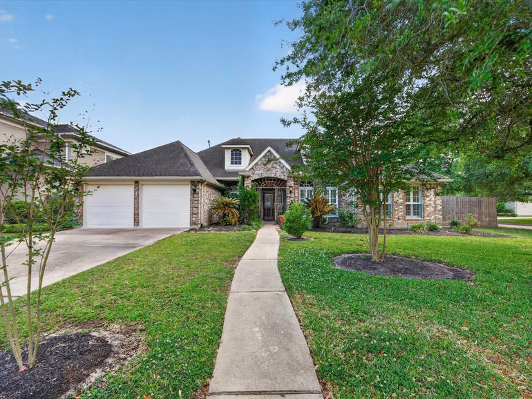Photo 2 of 5323 Mindy Park Court, Houston, TX