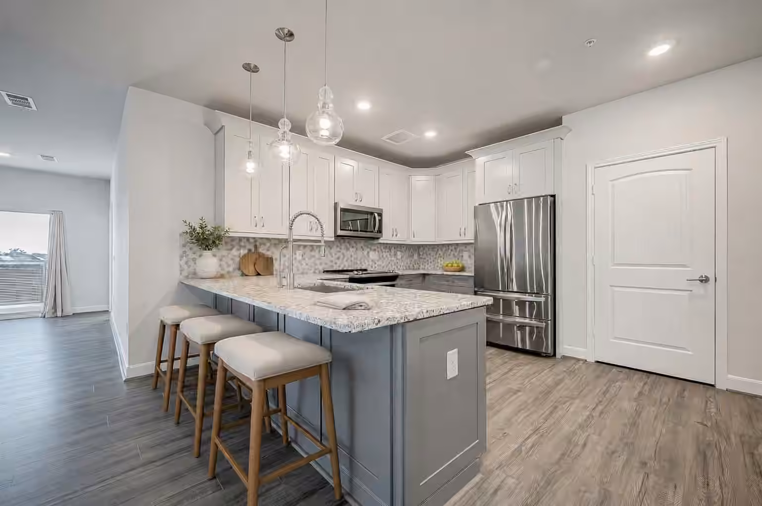 Photo of 6804 Westview Drive 1402, Houston, TX 77055