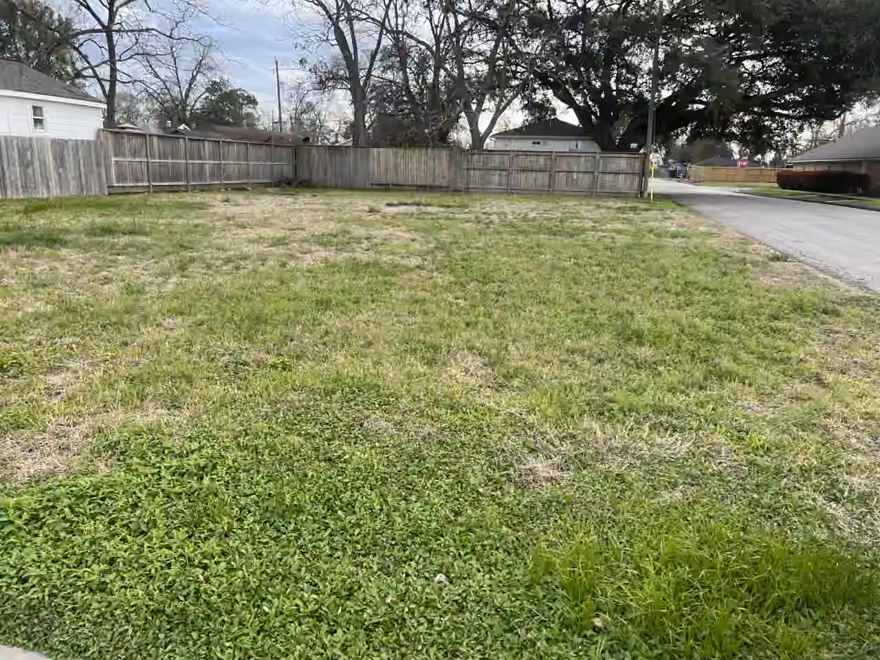 Photo 6 of 1410 E 33rd Street, Houston, TX