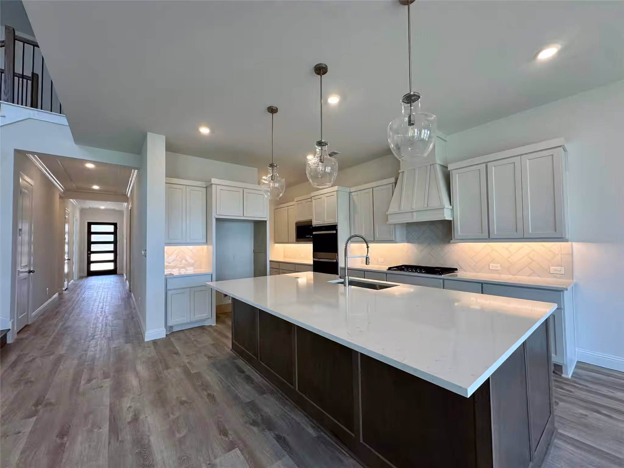 Photo 4 of 918 Groundwater Way, League City, TX