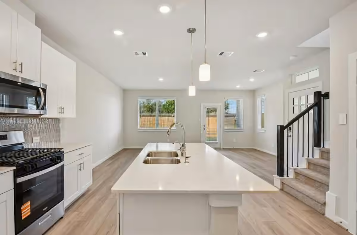 Photo 2 of 1034 Cedar Place Lane, Houston, TX