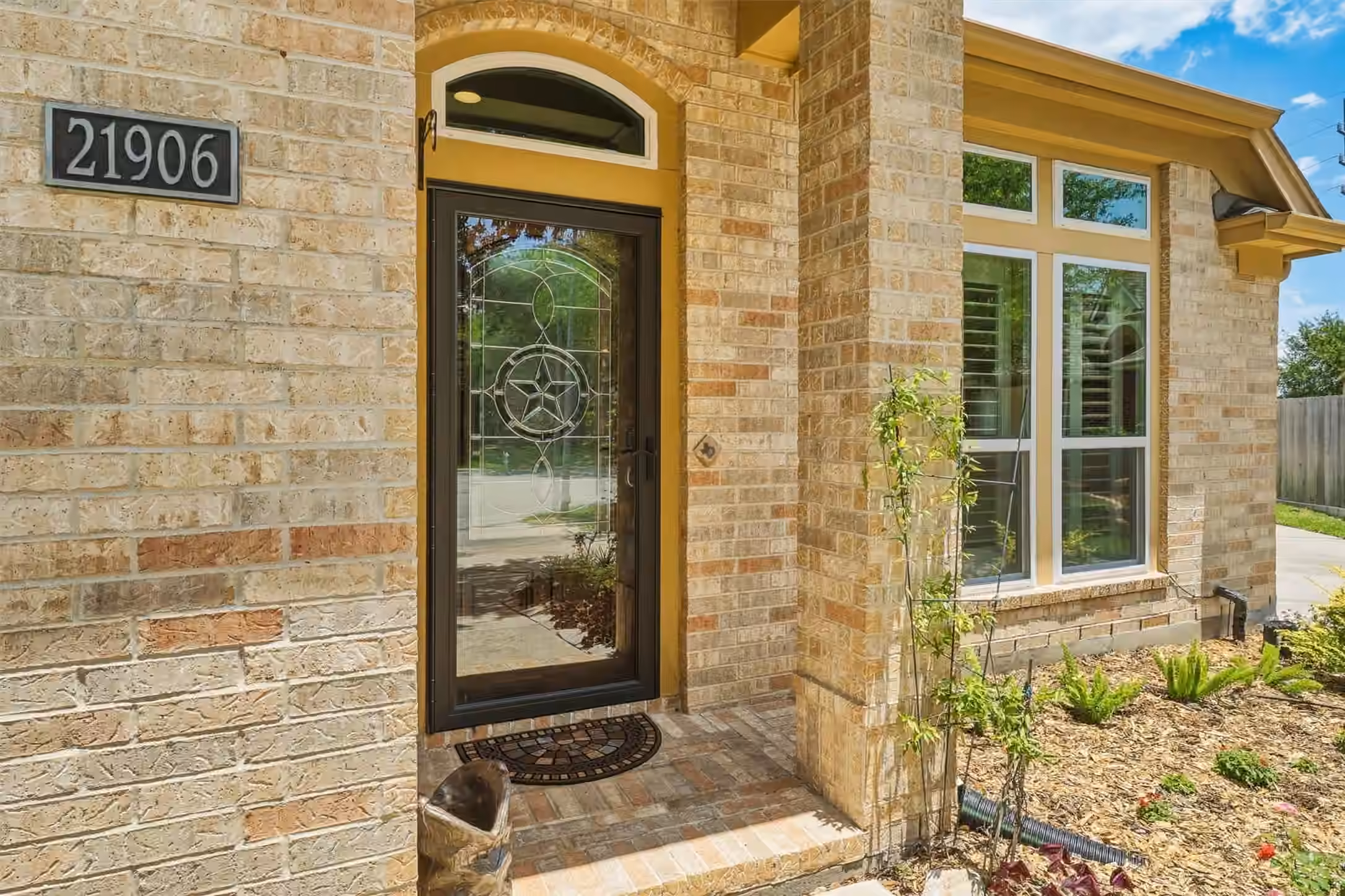 Photo 4 of 21906 Canyonwood Park Lane, Richmond, TX