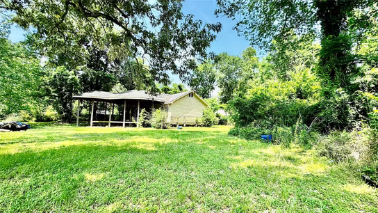 Photo 5 of 405 E Waring Street, Dayton, TX