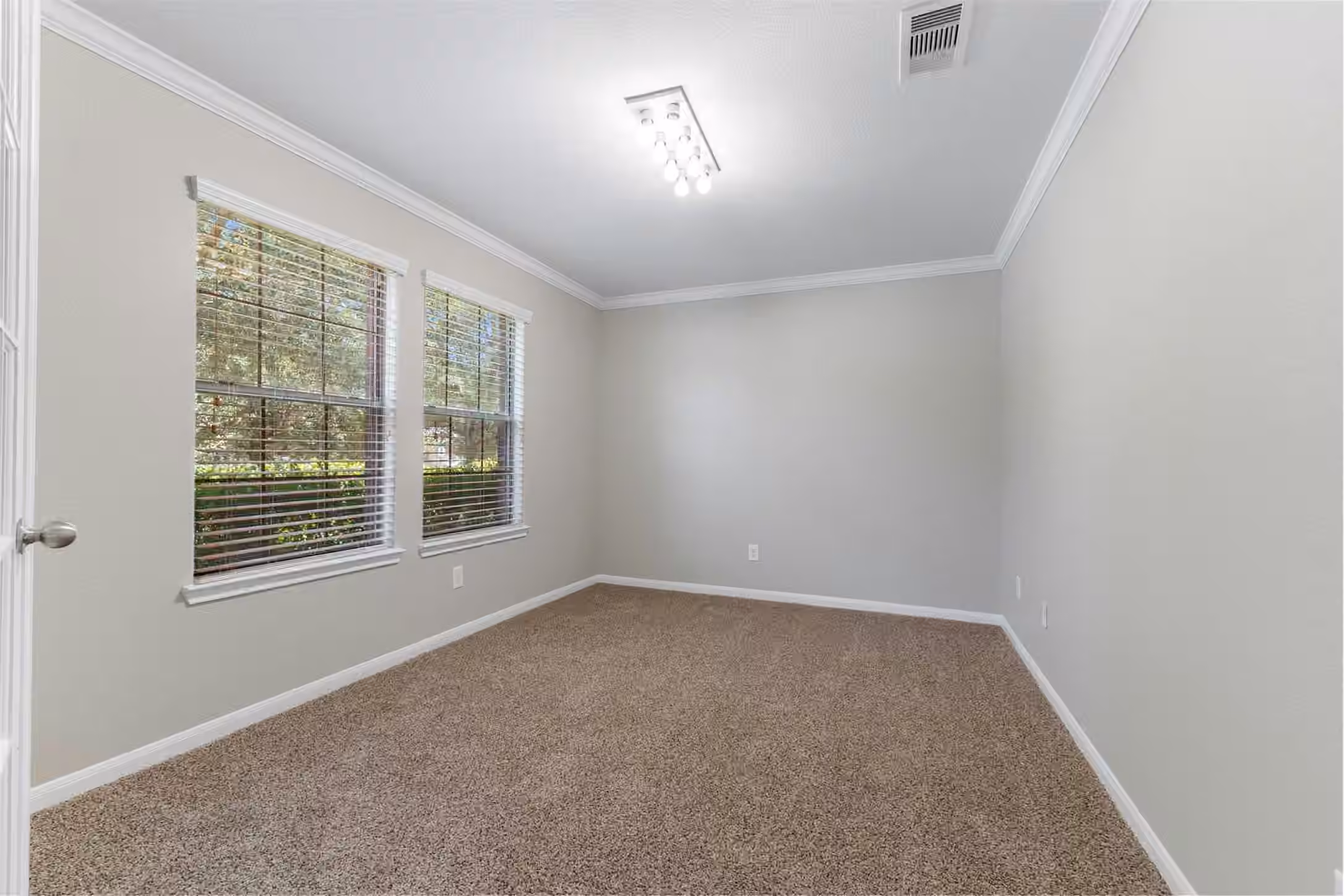 Photo 7 of 8414 Hidalgo Drive, Rosenberg, TX