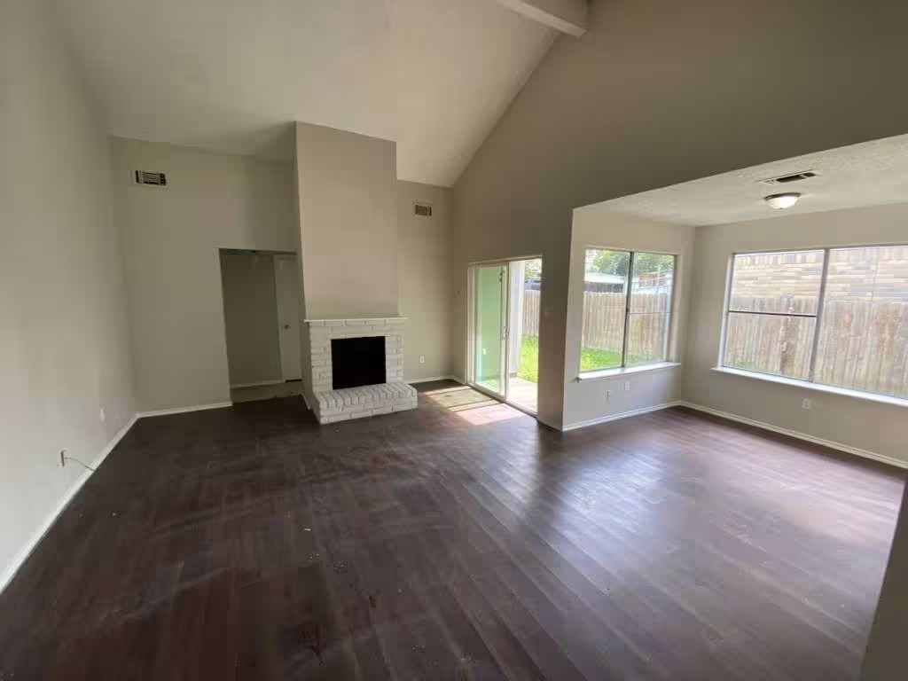 Photo 2 of 3018 Rockrill Drive, Houston, TX