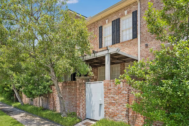 Photo of 6022 Burgoyne Road, Houston, TX 77057