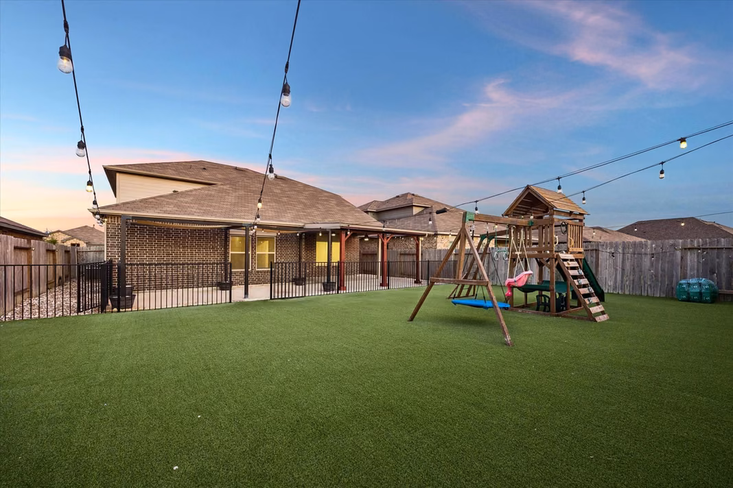 Photo 2 of 16019 Jordan Meadow Way, Hockley, TX