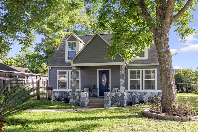 Photo 7 of 5737 Dorbrandt Street, Houston, TX
