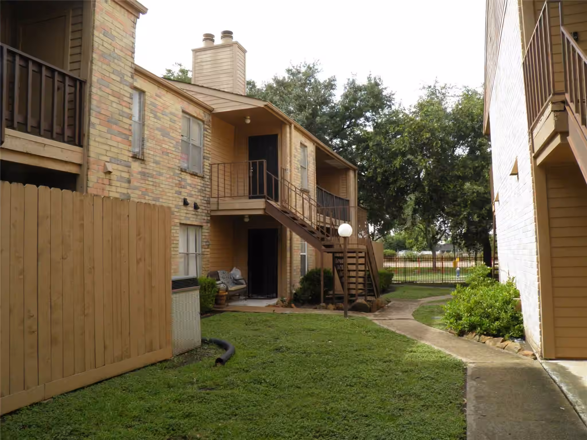 Photo of 10555 Turtlewood Court 303, Houston, TX