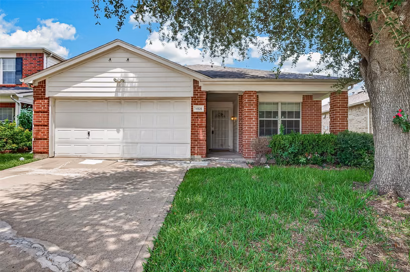 Photo of 14926 Sugar Stone Drive, Sugar Land, TX