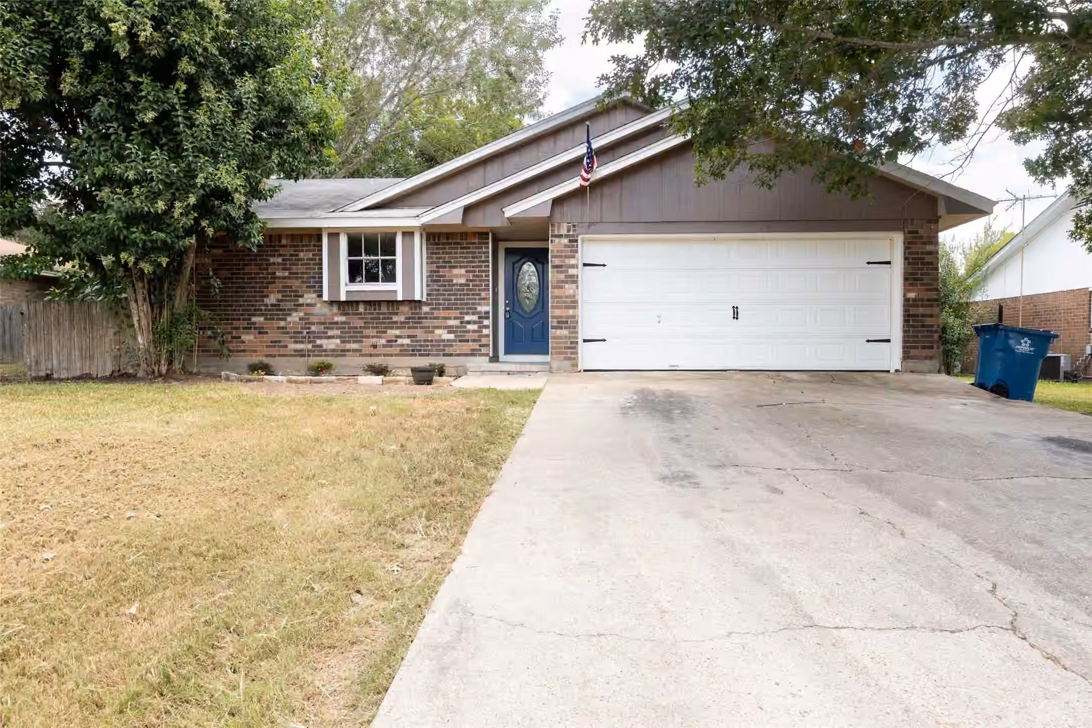 Photo of 417 N Meinecke Street, Bellville, TX 77418