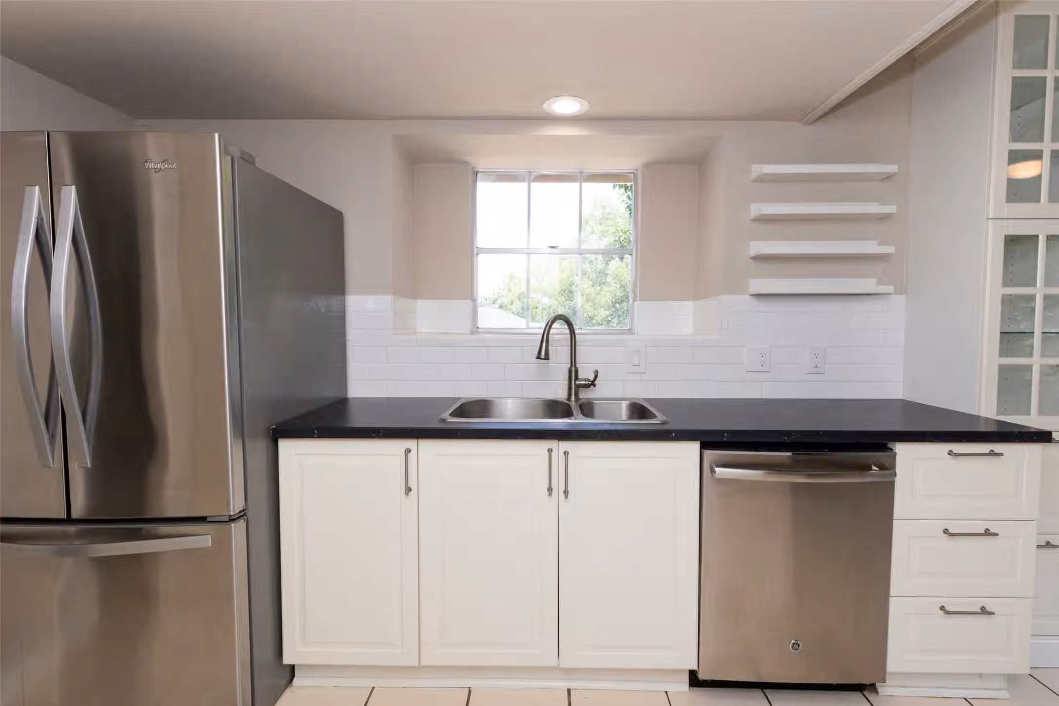 Photo 7 of 417 N Meinecke Street, Bellville, TX