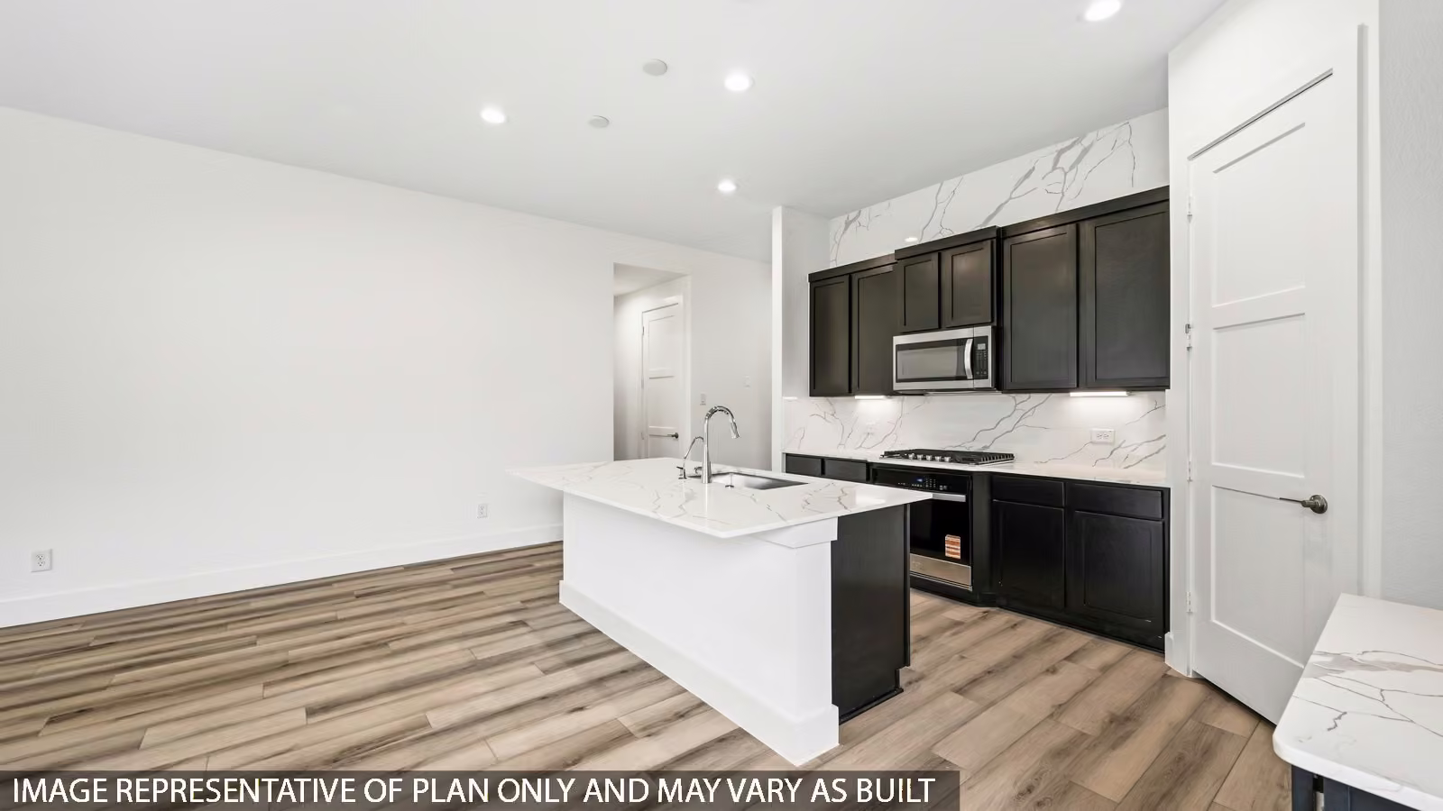 Photo 4 of 1005 Eternal Elk Drive, Conroe, TX
