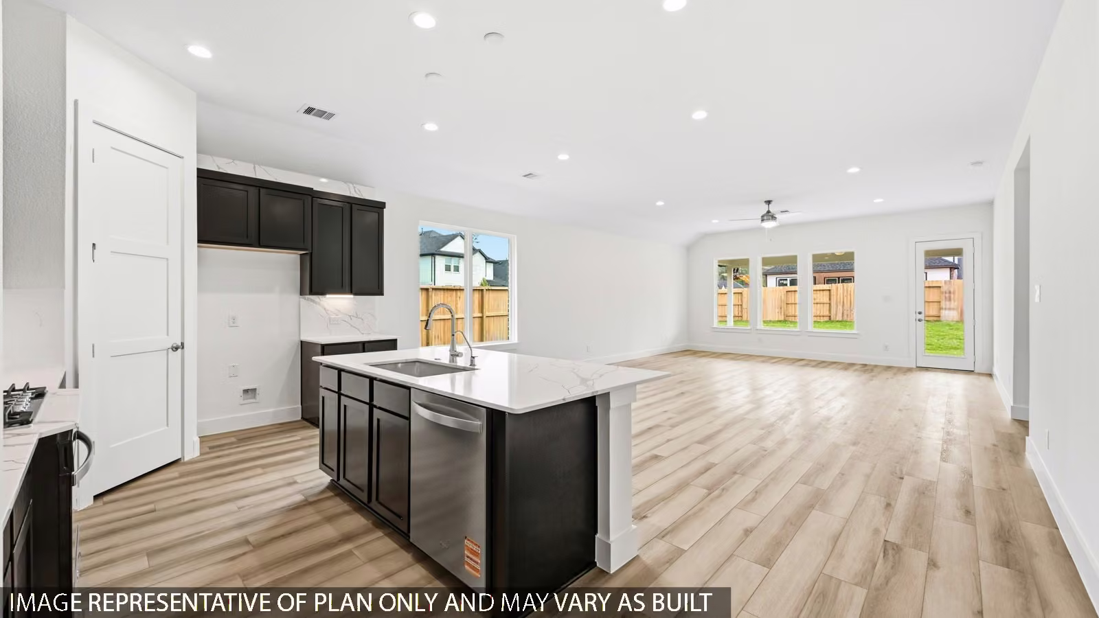 Photo 5 of 1005 Eternal Elk Drive, Conroe, TX