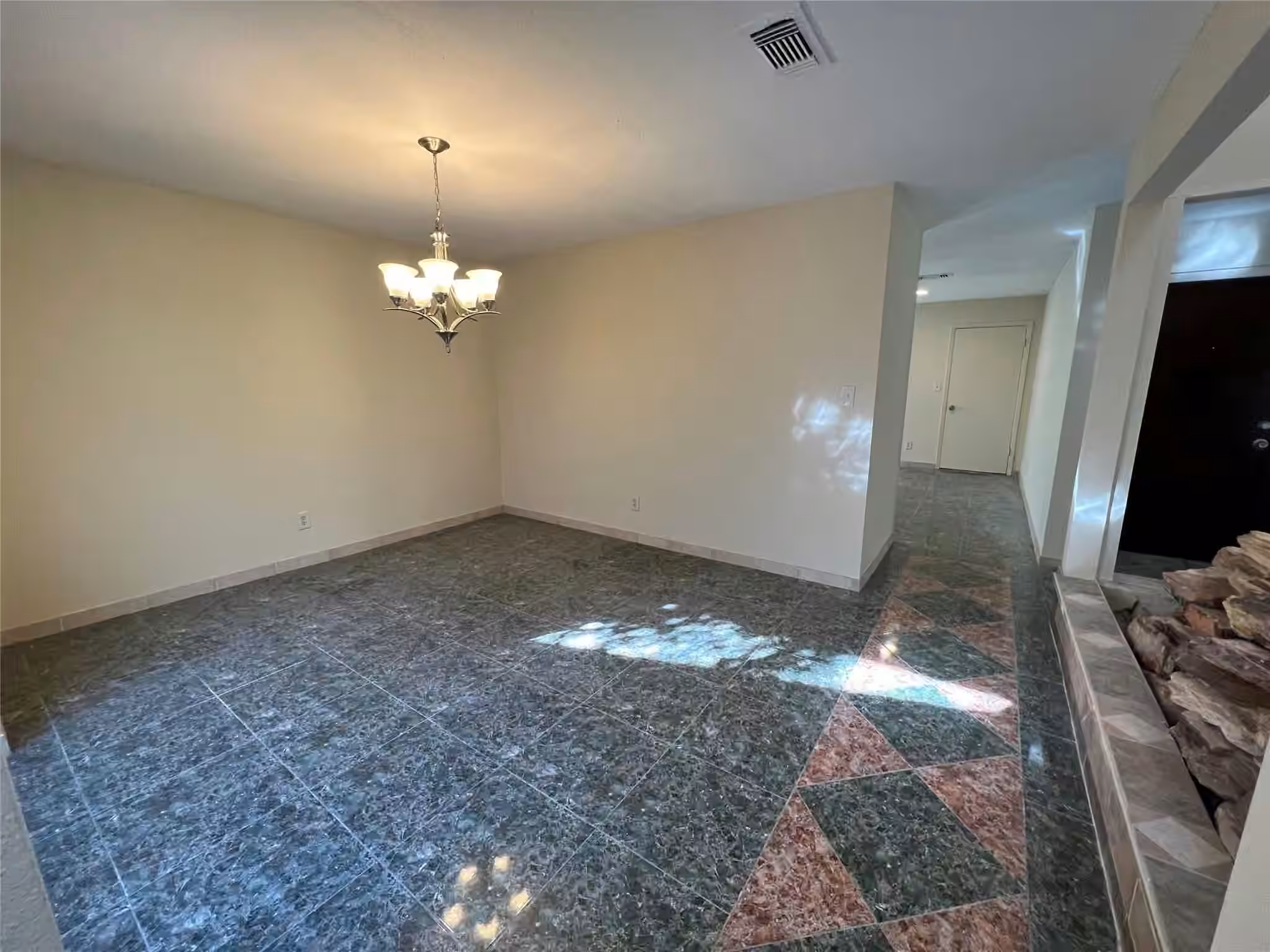 Photo 6 of 11039 Holworth Drive, Houston, TX