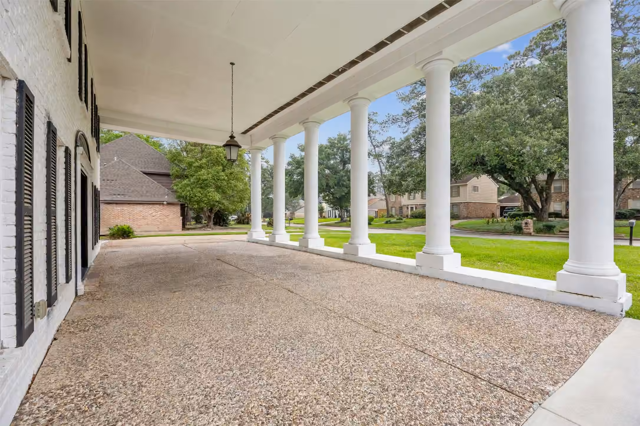 Photo 3 of 1526 Big Horn Drive, Houston, TX