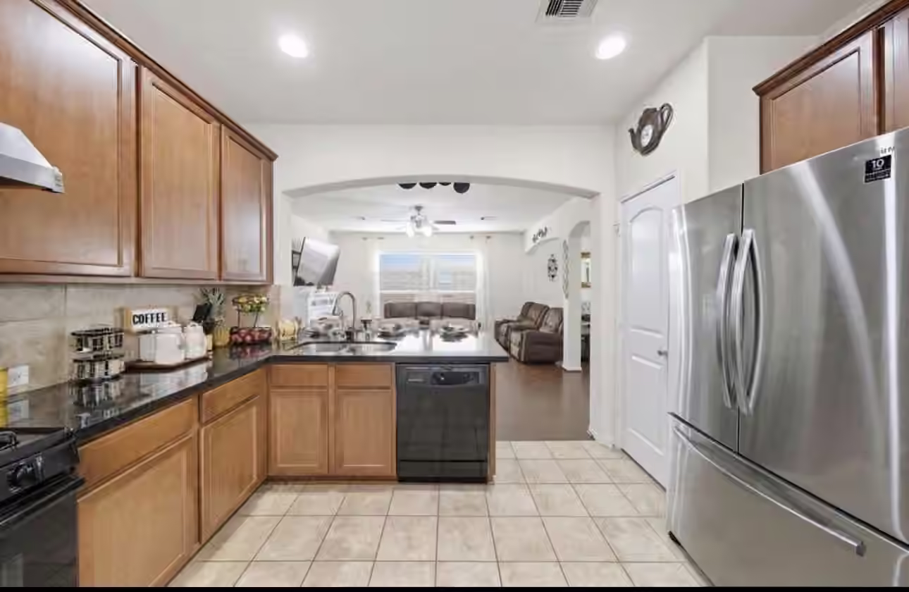 Photo 6 of 10518 Sun River Falls Drive, Humble, TX