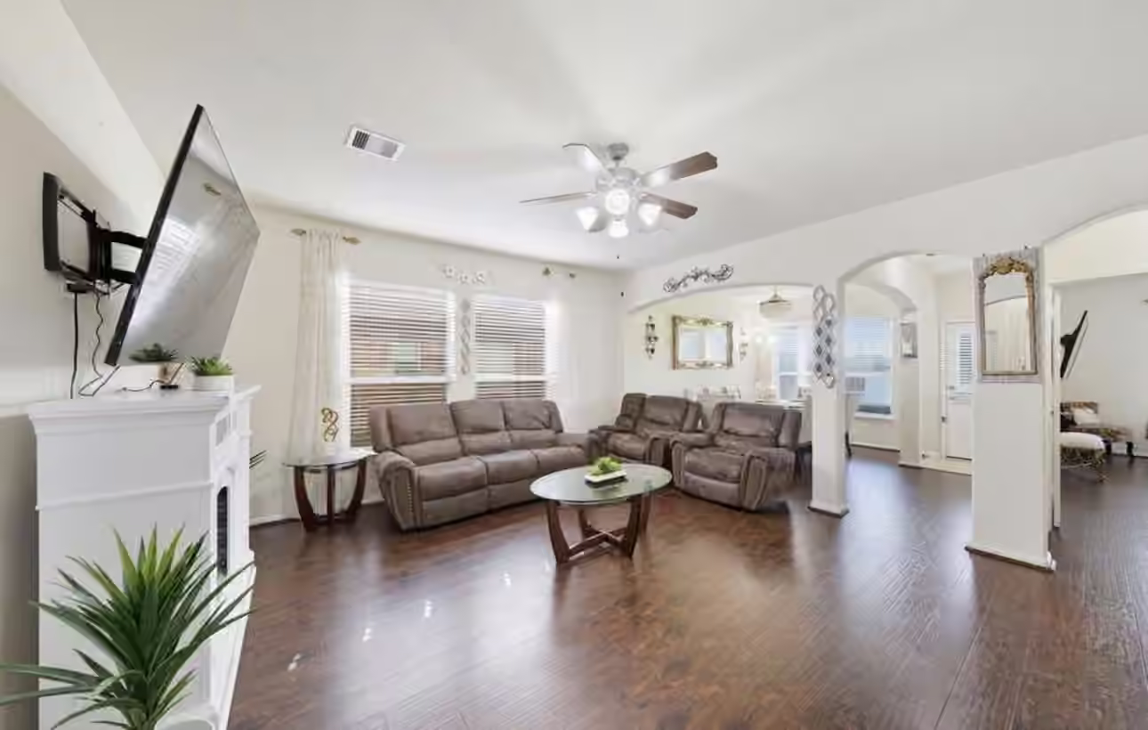 Photo 7 of 10518 Sun River Falls Drive, Humble, TX
