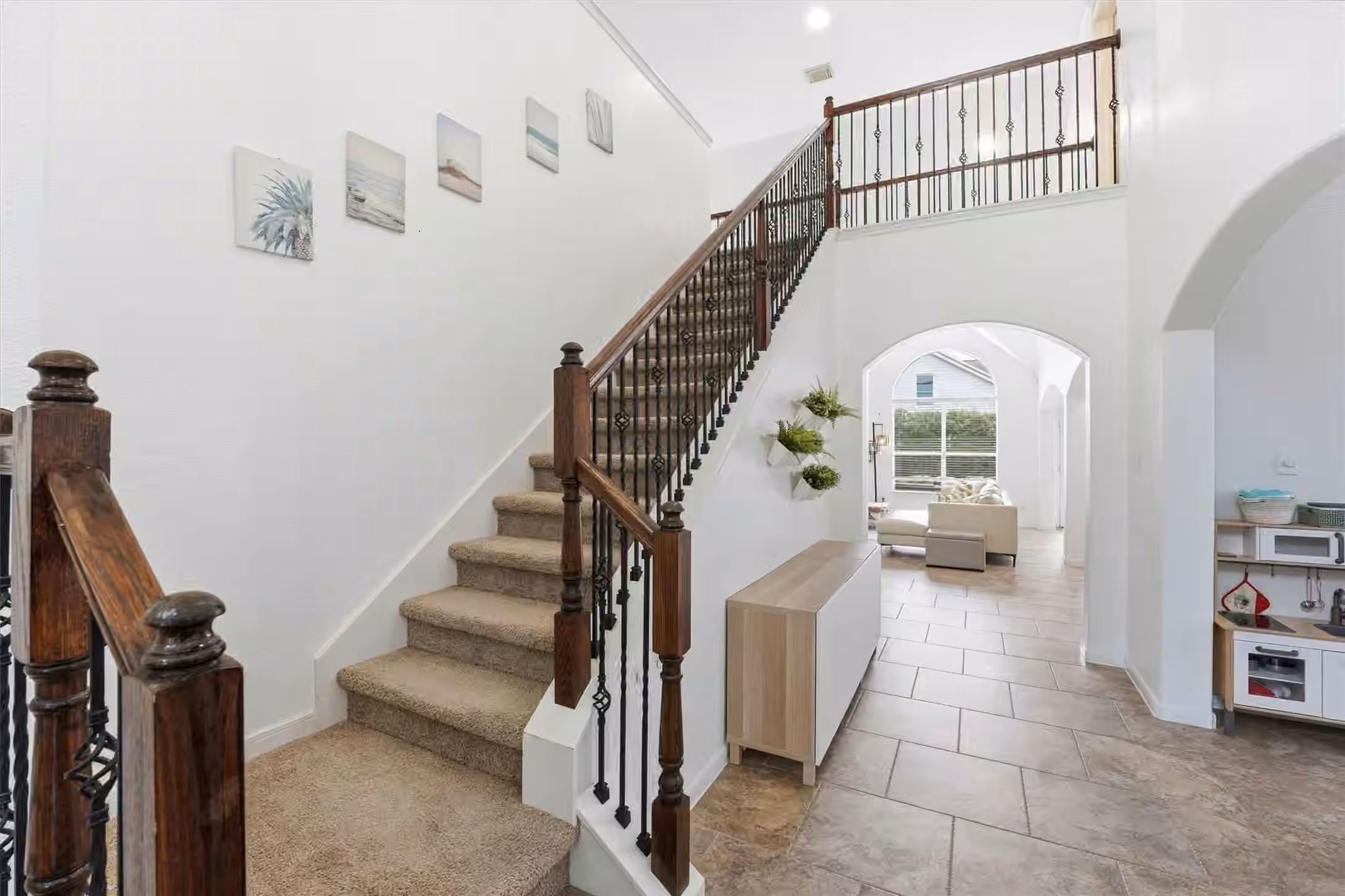 Photo 5 of 115 S Rocky Point Circle, The Woodlands, TX