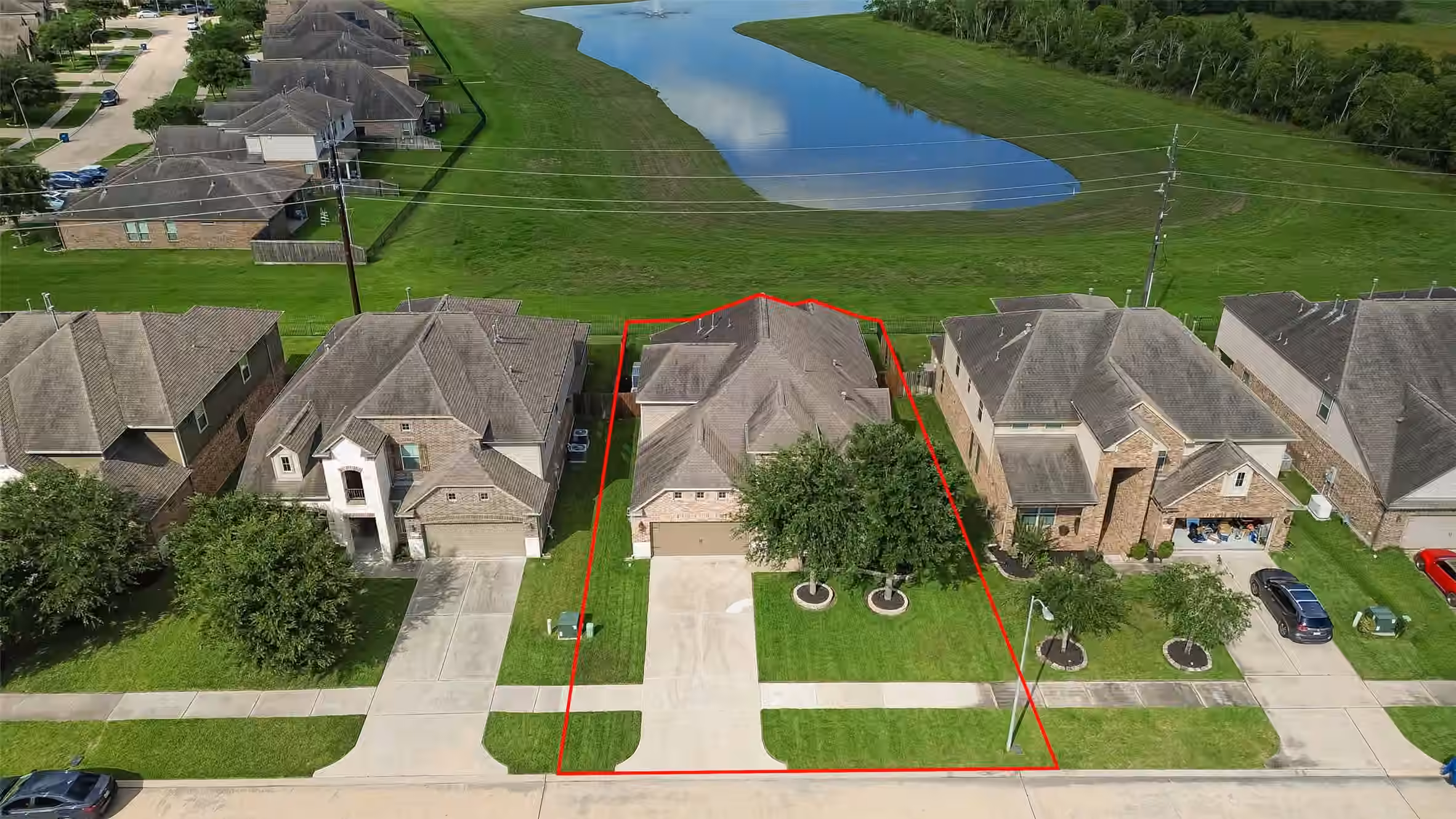 Photo 2 of 5015 Mountain Maple Trail, Rosenberg, TX