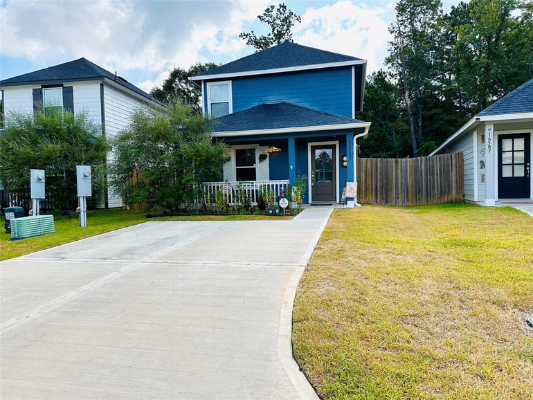 Photo 3 of 16503 Jasmine Marie Place, Conroe, TX