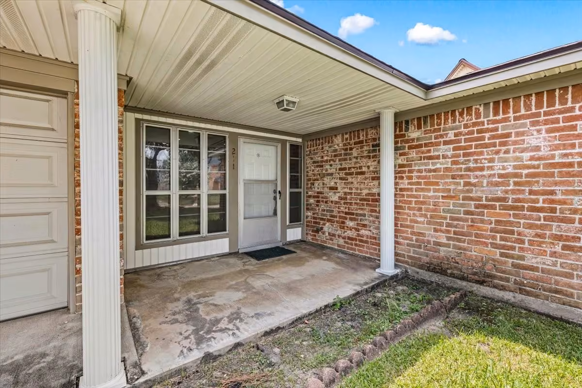 Photo 4 of 211 Andorra Lane, Houston, TX